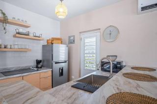 Cozy Retreat in San Juan - 9