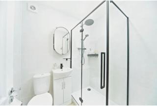 Spacious 5 Bedrooms Family Detached House in Purley 23 min to Central London - Purley - 4