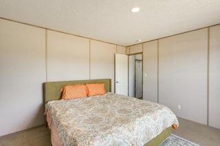 Pet-Friendly Kempner Escape Near Parks and Trails! - 2