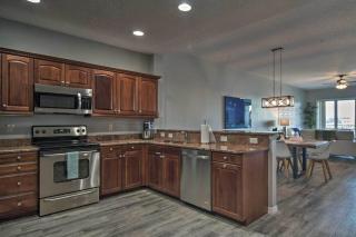 8 Min Walk To Beach, Pool, Hot Tub - Clearwater Beach - 8