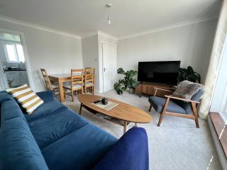 Central Wimbledon Apartment with Parking - Londra - 0