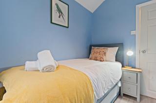 3 bedroom House for Contractors,Workers,Relocation,Insurance,Family, Free Parking, Dover - Kent - 5
