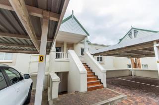 Summer Bliss Beachfront Apartment - Gqeberha - 5