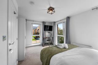 Elegant 4-Double Bedroom Townhouse, great for Holidays, Professionals and Contractors -The perfect stay away from home - 2