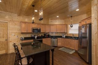 A View To Remember Indoor Pool Hot Tub Game Room Theater Room View Attraction Tickets - Gatlinburg - 4