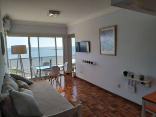 Moderno apto en piso 9 con vista a Playa Pocitos! - Montevideo - 5