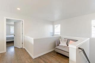 Luxurious 5 Bedroom Home with AC and EV Plug - 4