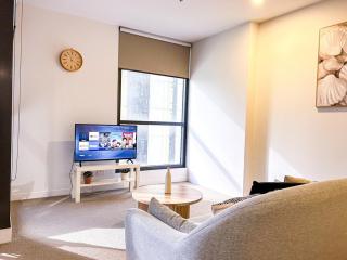 Bright 1br Studio Wifi Balcony In Abeckett St Pool - 7