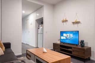 Footscray Pool Pleasant &bright 2br2ba Apt - 8