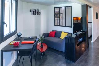 Comme dans un écrin - T2 de 50 m² avec jardin, terrasse et piscine - 1