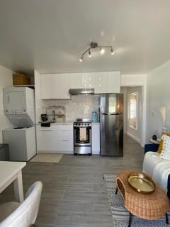 Cape Bungalow - Newly Renovated, Fully Equipped, Minutes from the Beach! - Cape Coral - 0