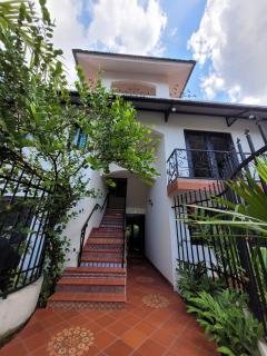 Casa Enayati - Entire 4 Bedroom Home Coco Del Mar - Panama-Stad - 9