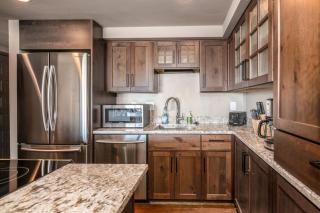 Penthouse Condo In The Heart Of The Ski Area! - 6