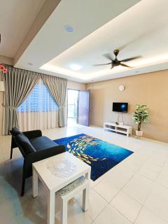 Zen Clan Homestay Scientex with wifi, aircond, water heater - 1