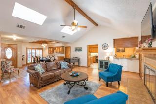 Beautiful Texas Ranch House, Game Room & Minigolf - San Antonio - 5