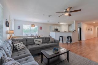 Luxury 6br Home, Game Room By Lackland & Seaworld - San Antonio - 4