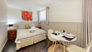 Silver Wattle Cabins - Mount Morgan - 7