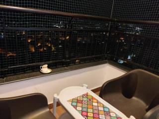 Modern 3BHK with Well-Equipped kitchen on 22 flr, Parking & Club House Perfect for Families - 1