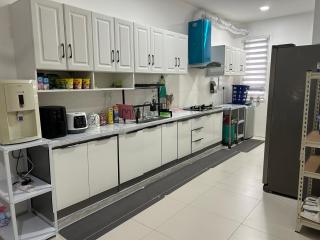 AD Sendayan Homestay - 6