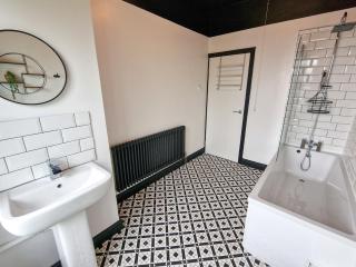 2 Bed near City Centre by City SuperHost - Manchester - 4