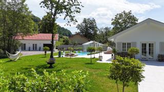 Luxus Bungalow mit Pool im Chiemgau - Siegsdorf - 3