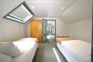 2 Bedroom Self Contained Apartment With Spa - Ballarat - 3