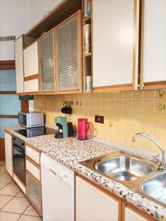Bright Port View Apartment- Free Parking - Cagliari - 6