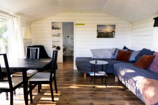 Stuga med panoramafönster över åker, paradis för fågelskådare och vandrare, självstäd efter besök - 3