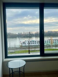 Eurovea riverside luxury condo - - 7