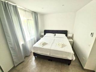 Suha Punta LUXURY apartments first row to the sea - 4