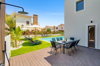Villa Dara by Ezoria Villas - Ayia Napa - 4