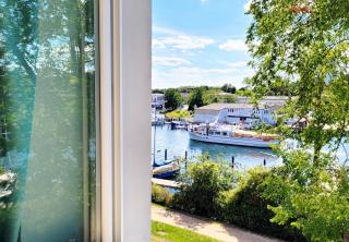 Große Ferienwohnung mit traumhaftem Hafenblick von "Momentic" - Neustadt in Holstein - 0