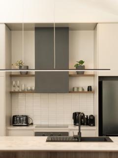 Clare Hillside Apartments - 9