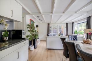 78 m2 Luxe Bos Chalet Welness Private Barrelsauna and HOTTUB and AIRCO - Voorthuizen - 2