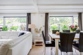 78 m2 Luxe Bos Chalet Welness Private Barrelsauna and HOTTUB and AIRCO - Voorthuizen - 1
