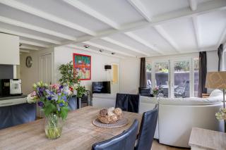 78 m2 Luxe Bos Chalet Welness Private Barrelsauna and HOTTUB and AIRCO - Voorthuizen - 3