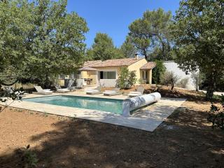 Sous les oliviers, Villa entière 6 personnes, piscine, climatisée - Saint-Maximin-la-Sainte-Baume - 0