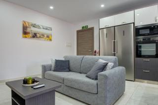 Lovely 3BR home with Private Terrace in Swieqi by 360 Estates - Is-Swieqi - 1