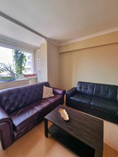 Big 4 room huge apartment - Bratislava - 9