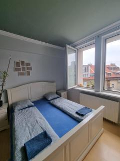 Big 4 room huge apartment - Bratislava - 0