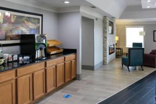 Quality Inn Crossville Near Cumberland Mountain State Park - Crossville - 4