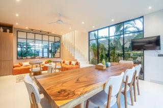 Luxurious 6 Br in Canggu 400m to Beach - 8