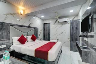 Hotel Lake Site - Bombay - 9