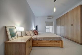 Modern 2BR home with balcony & WIFI in St Julians by 360 Estates - St Julian's - 6