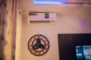 Serviced 3Bed Duplex in Oba Akinyele Street, off Rotimi Williams, Bodija - Ibadan - 9