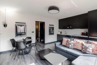 The Peaches & Cream - Soho - by Frankie Says - London - 3