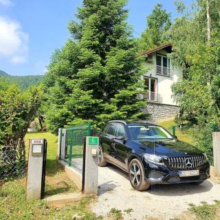 WOLF'S PLANE Luxury Isolated Mountain House for Digital Nomads - Fojnica - 5