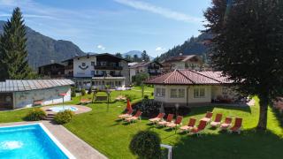 Berghof-Chalet - 8