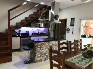 Linda casa com piscina próximo à praia Juquehy - São Sebastião - 2
