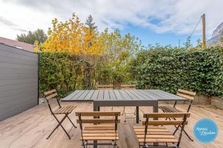 Renovated Chalet in the Heart of Menthon - 1